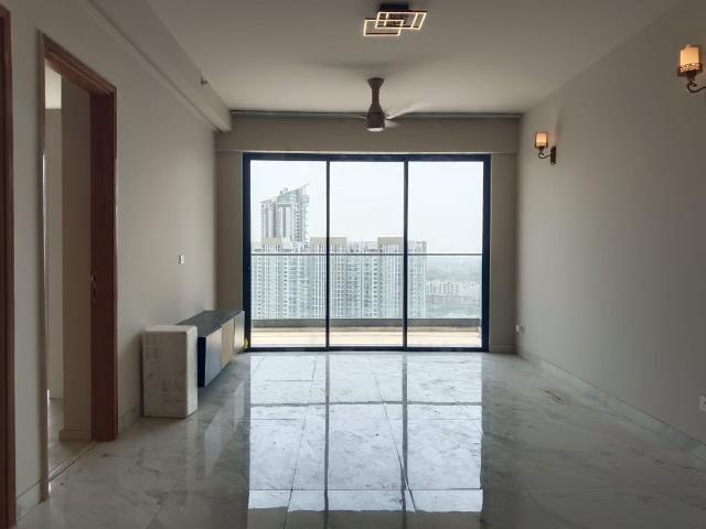 Resale | 2.5 BHK + 1516 Sq.Ft. Apartment in M3M Heights