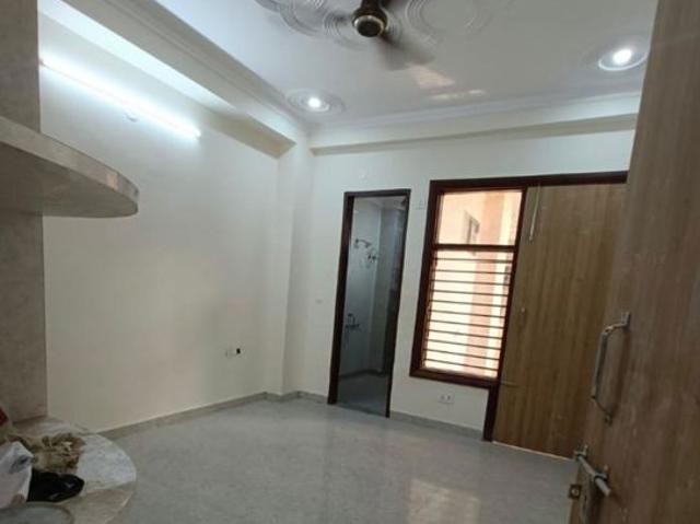 Resale | 2.5 BHK 1557 Sq.Ft. Apartment in M3M Marina