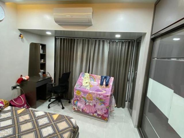 Resale | 2.5 BHK 1600 Sq.Ft. Apartment in Nerul