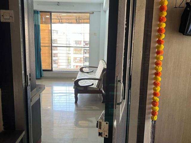 Resale | 2.5 BHK 1600 Sq.Ft. Apartment in Ravee Rachana Arcade
