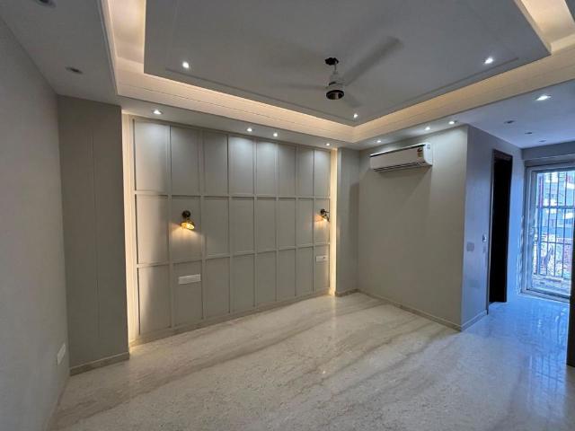 Resale | 2.5 BHK 1642 Sq.Ft. Apartment in M3M Escala