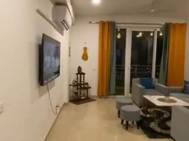 Resale | 2.5 BHK 1700 Sq.Ft. Apartment in Puri Emerald Bay