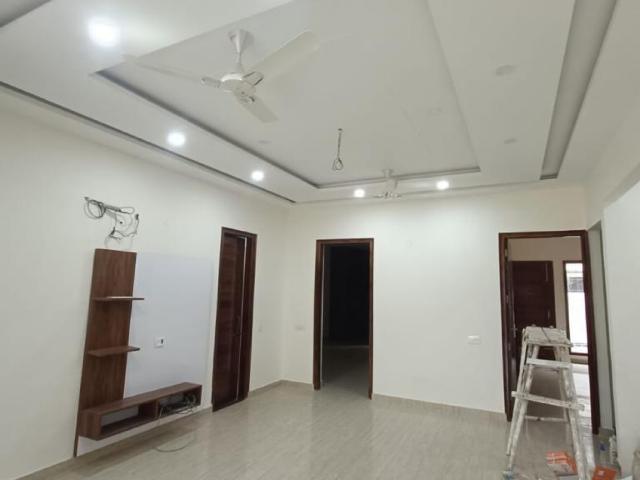 Resale | 2.5 BHK 2500 Sq.Ft. Villa in Sector 21