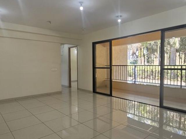 Resale | 2.5 BHK + Extra Room 1096 Sq.Ft. Apartment in Magarpatta Riverview City Hornbill Heights