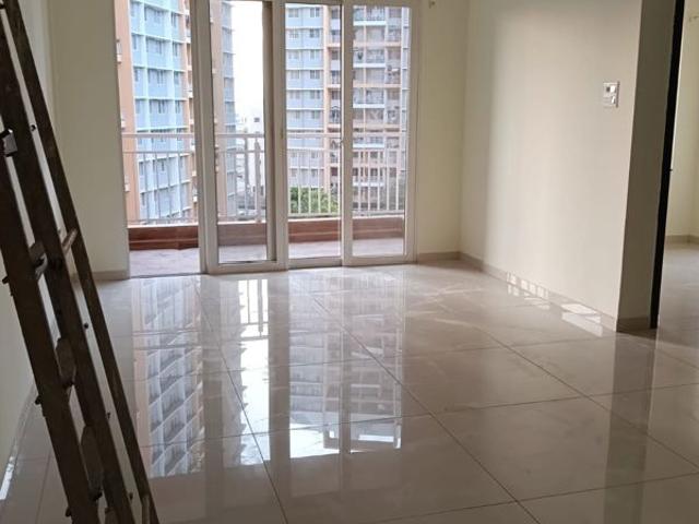 Resale | 2.5 BHK + Extra Room 920 Sq.Ft. Apartment in Kolte Patil Life Republic