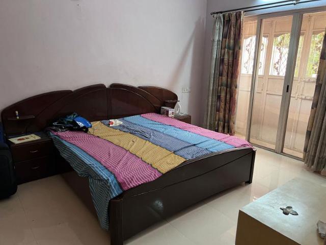 Resale | 2.5 BHK + Pooja Room,Servant Room,Basement 1000 Sq.Ft. Apartment in Atul Alcove