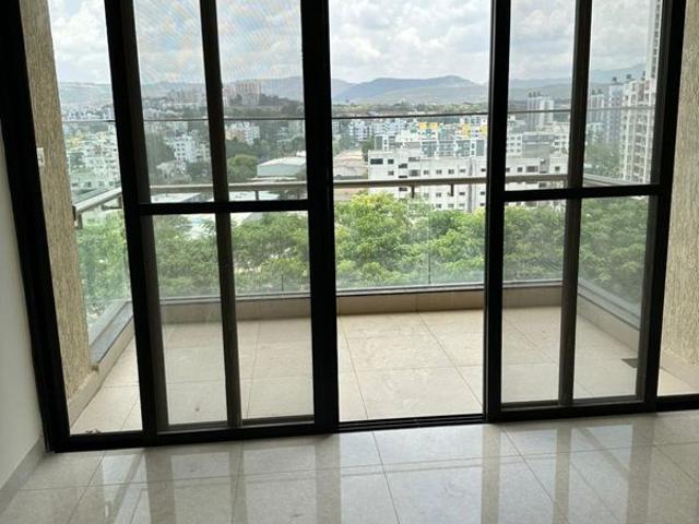 Resale | 2.5 BHK + Pooja Room,Servant Room,Study Room,Extra Room,Basement 1190 Sq.Ft. Apartment in Magarpatta Nanded City Sargam