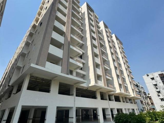 Resale | 2.5 BHK + Pooja Room,Servant Room,Study Room,Extra Room,Basement 1750 Sq.Ft. Apartment in AVL Samskruthi