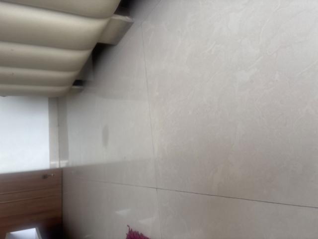 Resale | 2.5 BHK + Pooja Room,Servant Room,Study Room,Extra Room,Basement,Store Room 1075 Sq.Ft. Apartment in Aims Golf Avenue I