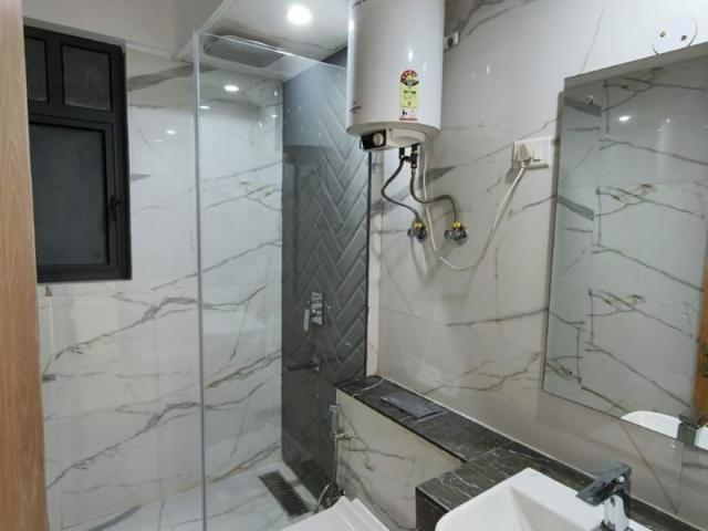 Resale | 2.5 BHK + Pooja Room 1516 Sq.Ft. Apartment in M3M Heights