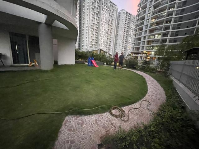 Resale | 2.5 BHK + Pooja Room 1705 Sq.Ft. Apartment in Goel Ganga Liviano