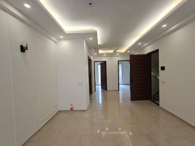 Resale | 2.5 BHK + Pooja Room 1187 Sq.Ft. Apartment in Smart World Orchard