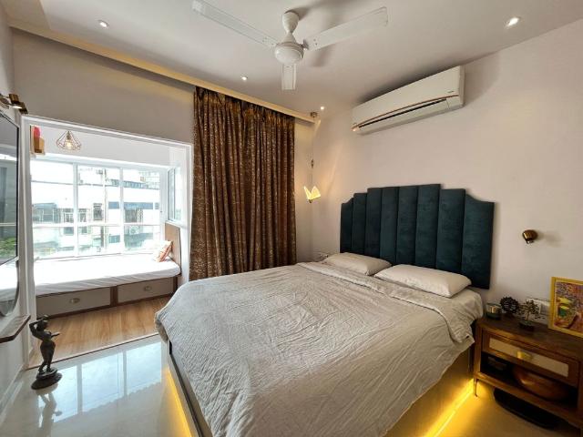 Resale | 2.5 BHK + Pooja Room 1200 Sq.Ft. Apartment in Oberoi Springs