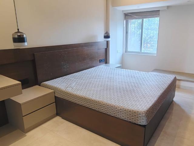 Resale | 2.5 BHK + Pooja Room 1250 Sq.Ft. Apartment in Veena Saaz