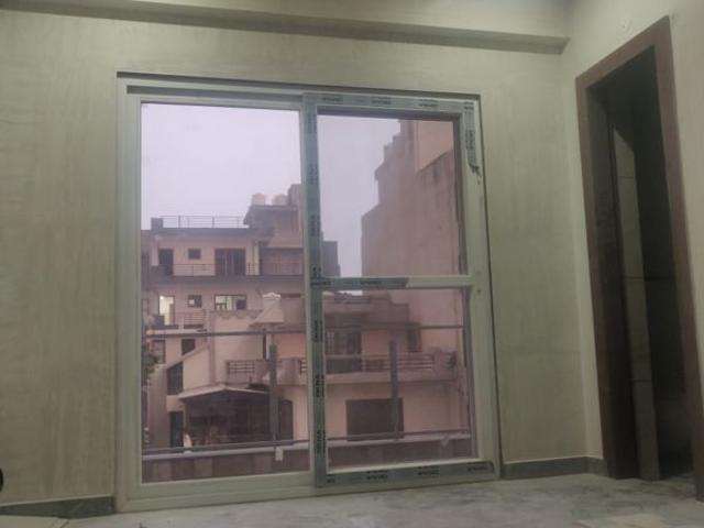Resale | 2.5 BHK + Pooja Room 1350 Sq.Ft. Apartment in Gomti Nagar
