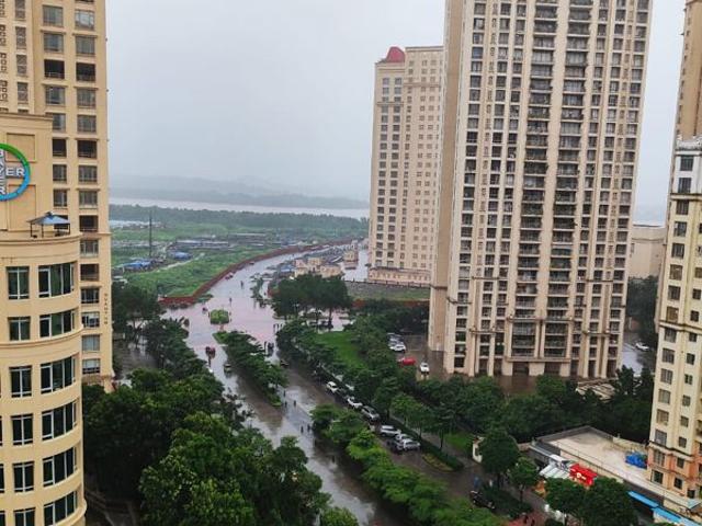 Resale | 2.5 BHK + Pooja Room 980 Sq.Ft. Apartment in Hiranandani Cardinal