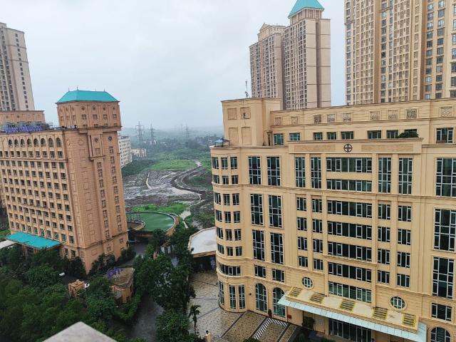 Resale | 2.5 BHK + Pooja Room 980 Sq.Ft. Apartment in Hiranandani Cardinal