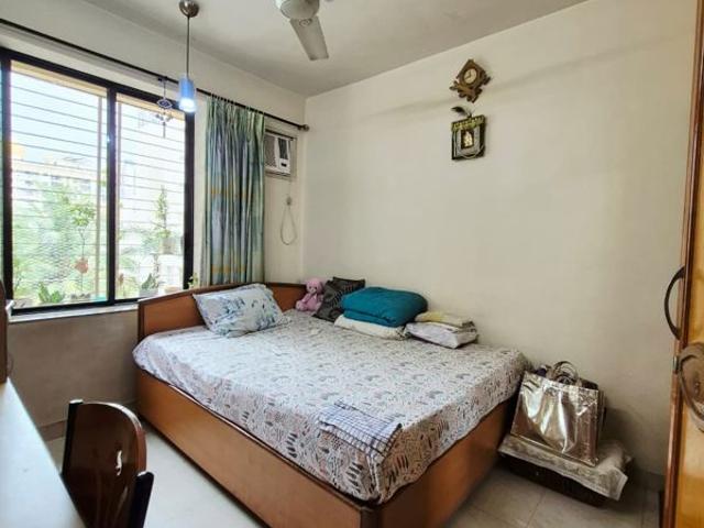 Resale | 2.5 BHK + Prayer Room,Study Room,Extra Room,Basement 1250 Sq.Ft. Apartment in Kanakia Space Samarpan Exotica