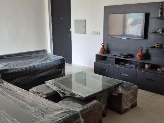Resale | 2.5 BHK + Servant Room 1465 Sq.Ft. Apartment in Ireo Uptown
