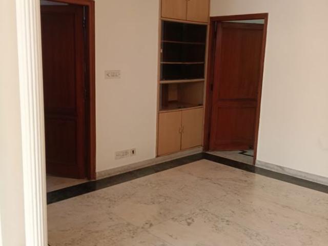 Resale | 2.5 BHK + Servant Room 1500 Sq.Ft. Apartment in Arun Vihar