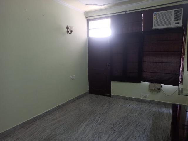 Resale | 2.5 BHK + Servant Room 1500 Sq.Ft. Apartment in Manimajra