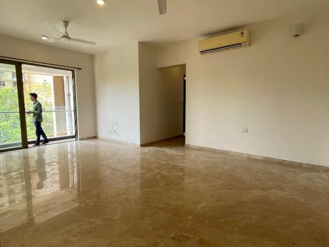 Resale | 2.5 BHK + Servant Room 871 Sq.Ft. Apartment in Lodha Splendora Platino