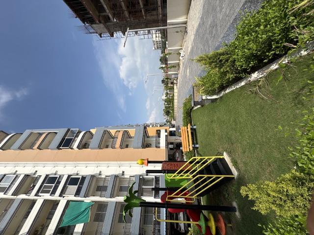 Resale | 2.5 BHK + Store Room 1294 Sq.Ft. Apartment in Vrinda Van Colony