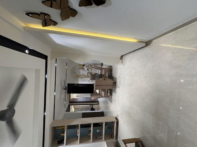 Resale | 2.5 BHK + Store Room 1294 Sq.Ft. Apartment in Vrindavan Colony