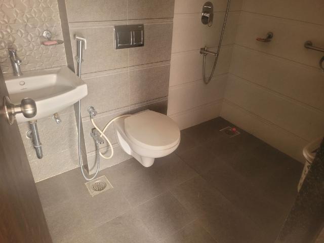Resale | 2.5 BHK + Study Room 1400 Sq.Ft. Apartment in Ravetkar Sukhniwas