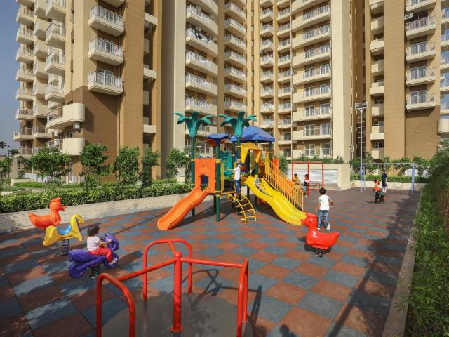 Resale | 2.5 BHK + Study Room 1457 Sq.Ft. Apartment in Eldeco Acclaim