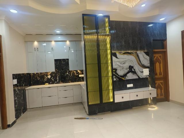 Resale | 2.5 BHK + Study Room 1550 Sq.Ft. Apartment in Charms Solitaire Ghaziabad