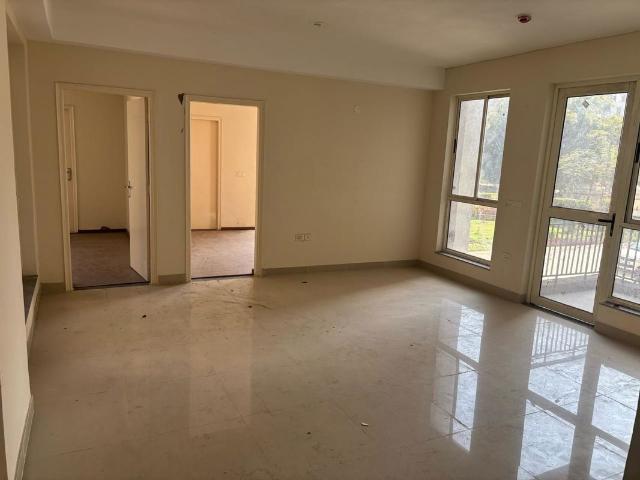 Resale | 2.5 BHK + Study Room 1578 Sq.Ft. Apartment in Imperia Esfera