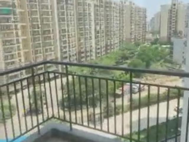 Resale | 2.5 BHK + Study Room 1578 Sq.Ft. Apartment in Imperia Esfera
