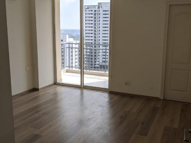 Resale | 2.5 BHK + Study Room 1616 Sq.Ft. Apartment in Umang Winter Hills