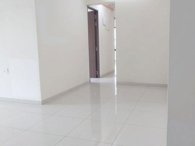 Resale | 2.5 BHK + Study Room 1000 Sq.Ft. Apartment in Kwality Vrindavan Heights