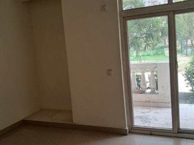 Resale | 2.5 BHK + Study Room 1015 Sq.Ft. Apartment in Amrapali Princely Estate