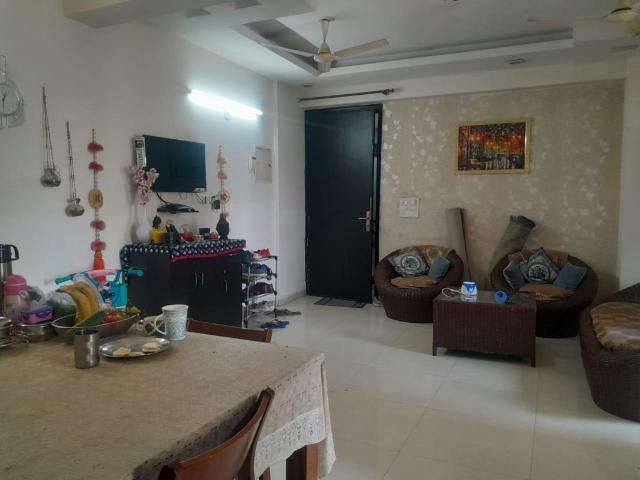 Resale | 2.5 BHK + Study Room 1135 Sq.Ft. Apartment in Prateek Laurel