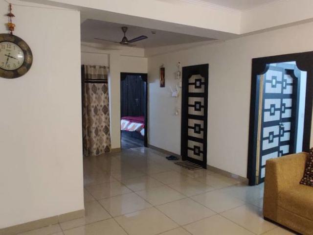 Resale | 2.5 BHK + Study Room 1150 Sq.Ft. Apartment in Supertech Cape Town