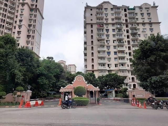 Resale | 2.5 BHK + Study Room 1153 Sq.Ft. Apartment in DLF The Princeton Estate