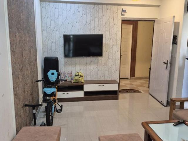 Resale | 2.5 BHK + Study Room 1175 Sq.Ft. Apartment in Ajnara Integrity