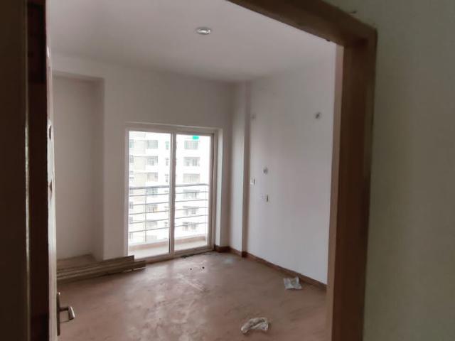 Resale | 2.5 BHK + Study Room 1195 Sq.Ft. Apartment in Radhey Krishna Casa Green Exotica
