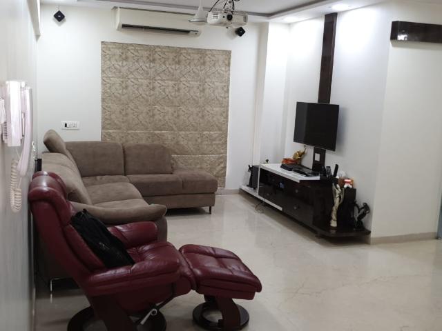 Resale | 2.5 BHK + Study Room 1212 Sq.Ft. Apartment in Dosti Group Vihar