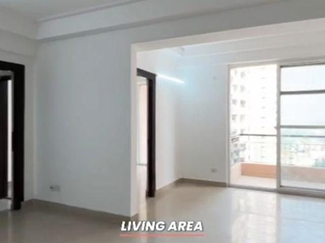 Resale | 2.5 BHK + Study Room 1215 Sq.Ft. Apartment in Amrapali Empire