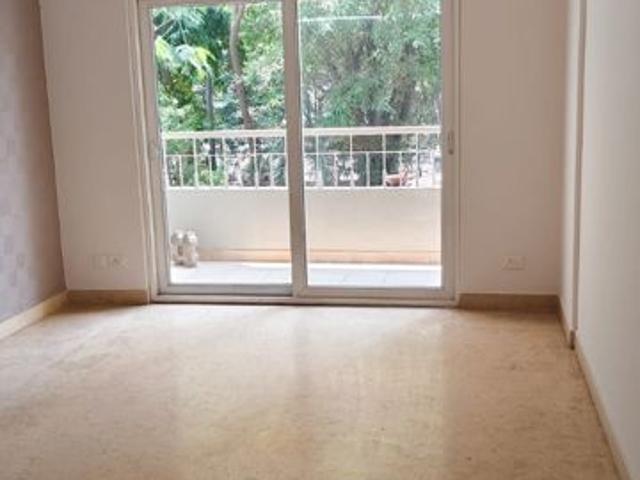 Resale | 2.5 BHK + Study Room 1275 Sq.Ft. Apartment in Mahagun Maple