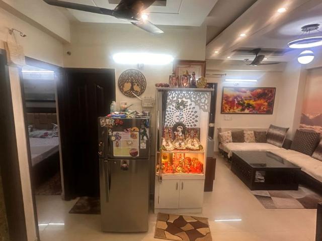Resale | 2.5 BHK + Study Room 1280 Sq.Ft. Apartment in Raj Nagar Extension