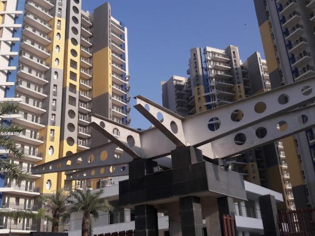 Resale | 2.5 BHK + Study Room 1350 Sq.Ft. Apartment in Sector 84