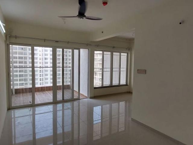 Resale | 2.5 BHK + Study Room 850 Sq.Ft. Apartment in Kolte Patil Life Republic