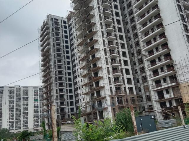 Resale | 2.5 BHK + Study Room 800 Sq.Ft. Apartment in Omaxe Hazratganj Residenc