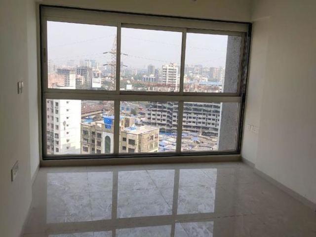 Resale | 2.5 BHK + Study Room 950 Sq.Ft. Apartment in Godrej Central