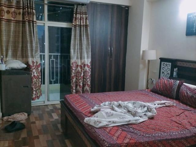 Resale | 2 BHK + 1045 Sq.Ft. Apartment in VVIP Addresses